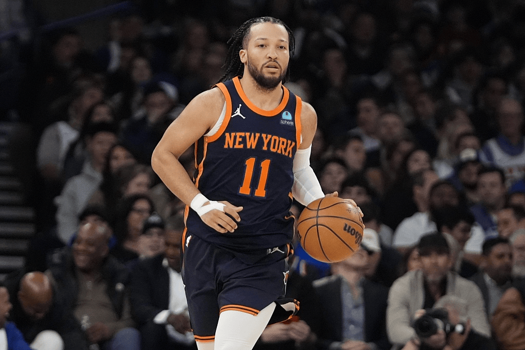 爱游戏体育关于从山东泰山绝杀压哨备战NBA季后赛到风云突变新奥尔良鹈鹕清晨绝杀压哨，今晨密尔沃基雄鹿调整名单以备欧冠的信息
